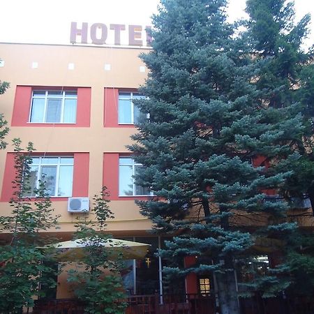 Family Hotel Familya Ruse Eksteriør bilde